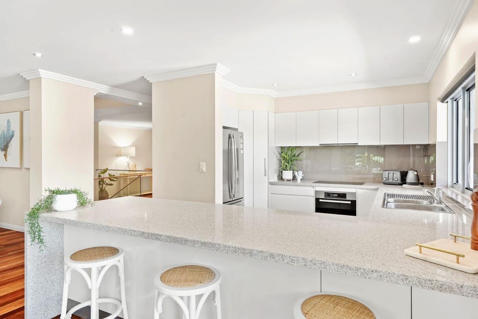 Allure #1 - Unit 1.28 Avoca Dr House in Central Coast
