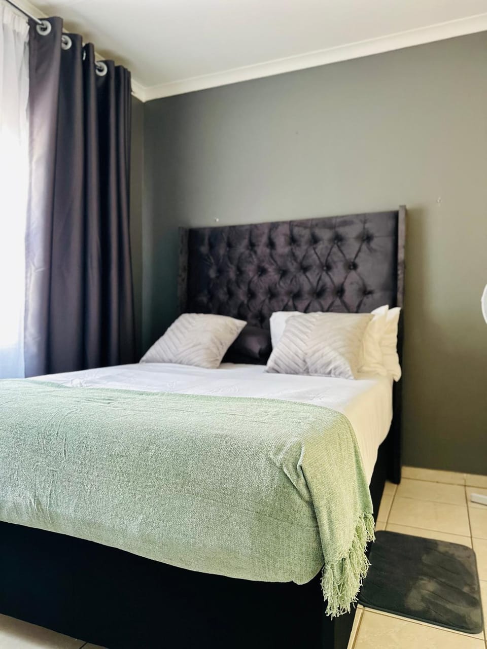 SerenityStay 37 on Zebra Bed and Breakfast in South Africa