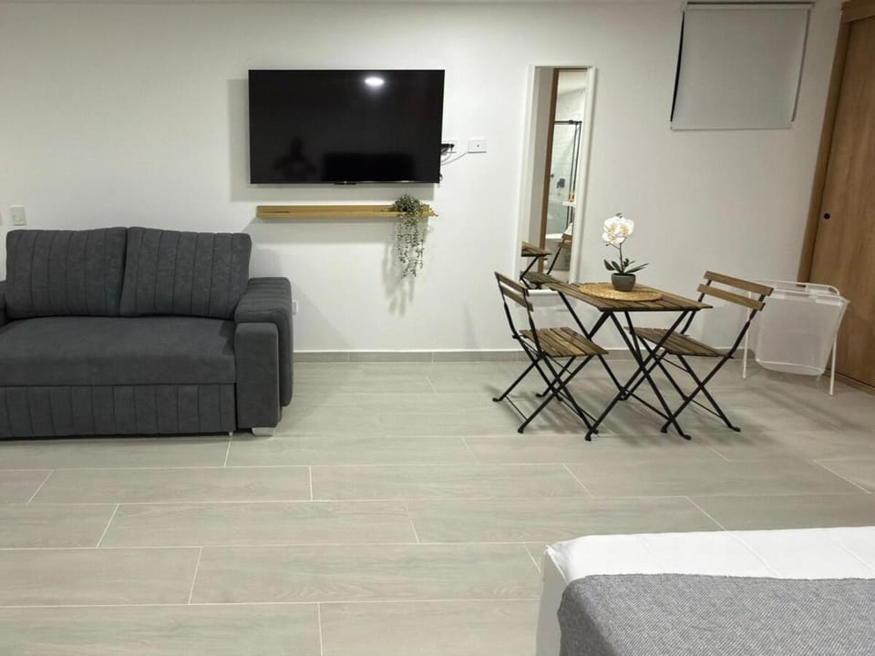 Nuevo apartamento en plaza principal de Guatape Apartment in Guatapé