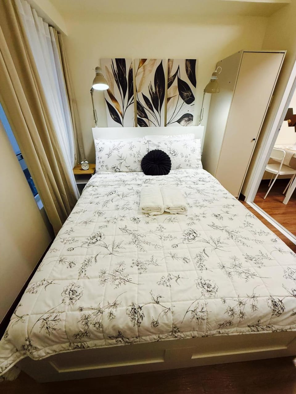 Bed, Bedroom