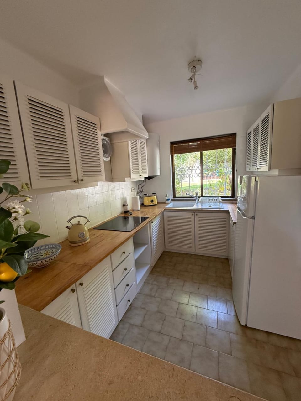 Lemon Beach House - São Rafael Apartment in Guia