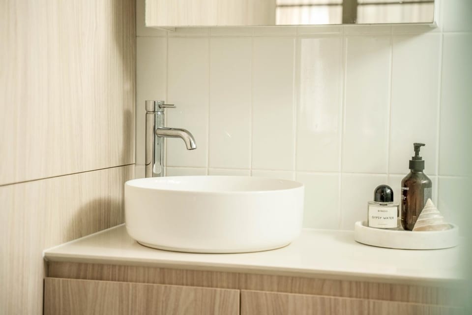 MCPHE38B - Magnifique on McPherson Apartment in Sydney
