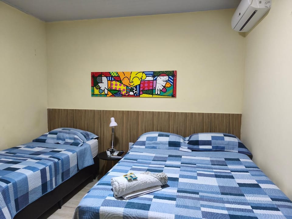 Bed, Photo of the whole room, Bedroom, air conditioner