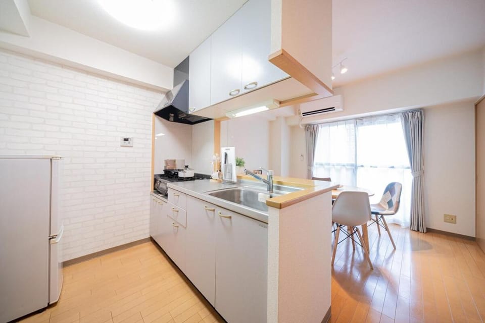 SN2A おしゃれで広々としたお部屋 大須商店街徒歩10分 8人可能 Stylish and spacious room 10-minute walk to Osu Shopping Street Accommodates 8 people Apartment in Nagoya