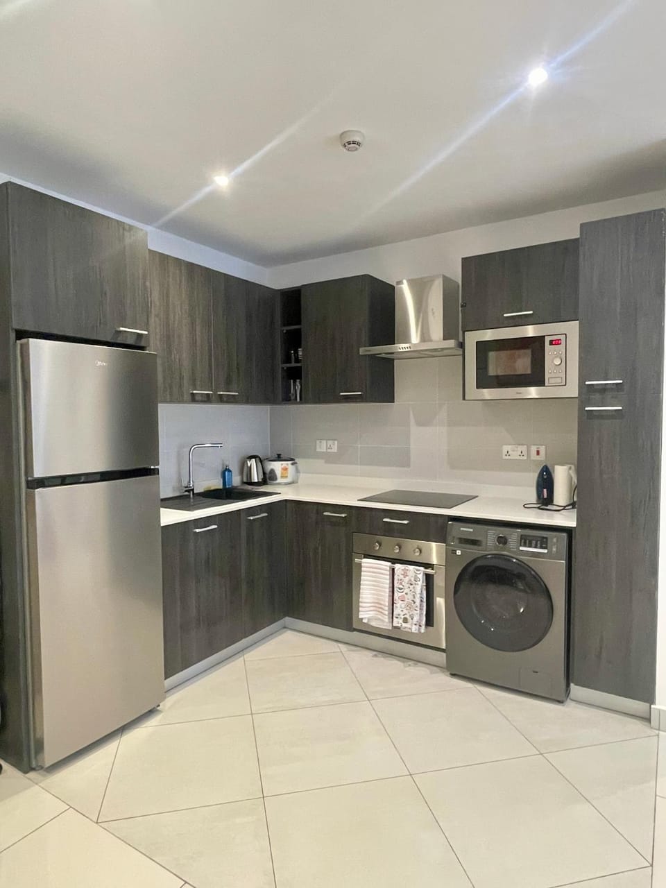 Loxwood House Luxury 2 Bedroom Apartment with Rooftop Pool Apartment in Accra
