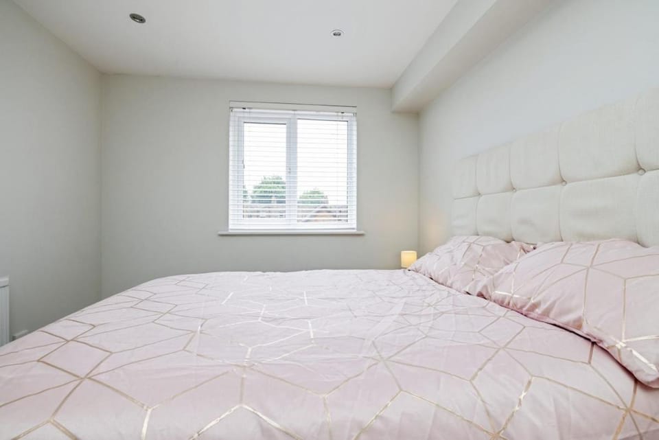 An outstanding 2 bed Apartment Apartment in London Borough of Southwark