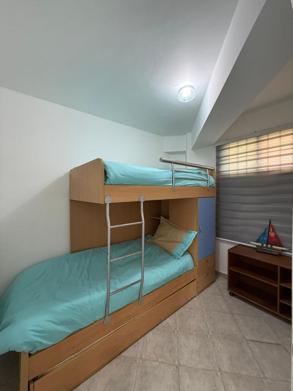 Bed, Photo of the whole room, Bedroom, bunk bed
