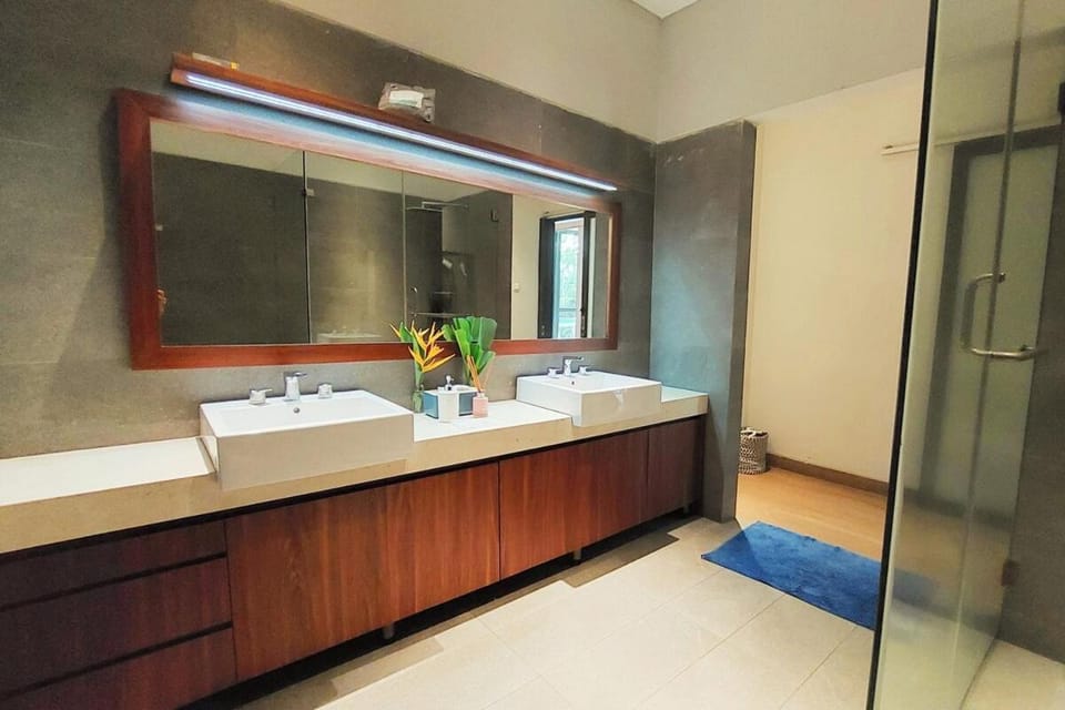 Shower, Bathroom, towels