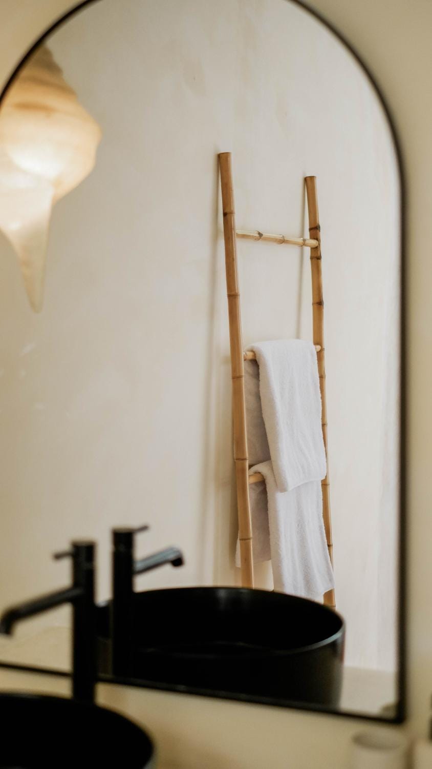 Bathroom, towels