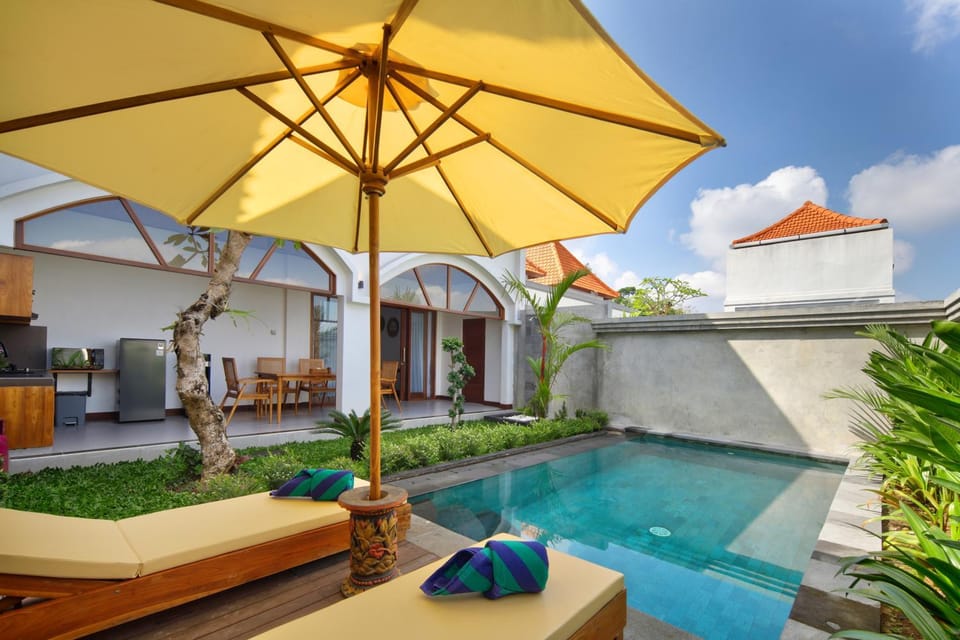 Patio, Garden, Pool view, Swimming pool, sunbed