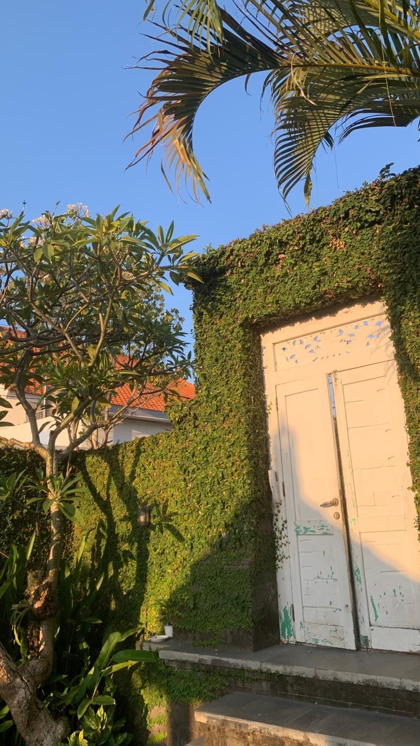 Villa Balinese & Cooking class agency Nanny Tour Travel Villa in North Kuta