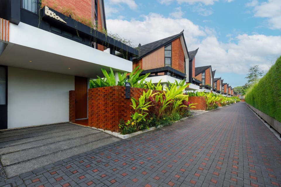 Property building, Parking