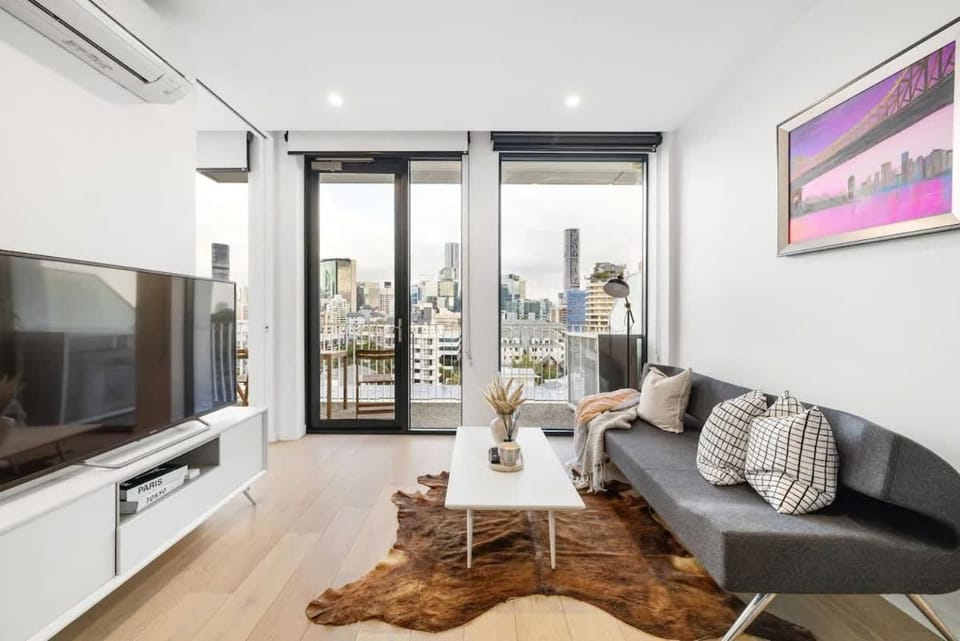 Stylish 2BR Retreat Walk to shop & Local Hotspots Apartment in Brisbane City