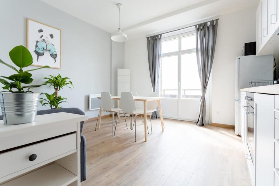 Diderot - Beautiful Cosy Apartment in Grenoble - Gare Apartment in Grenoble