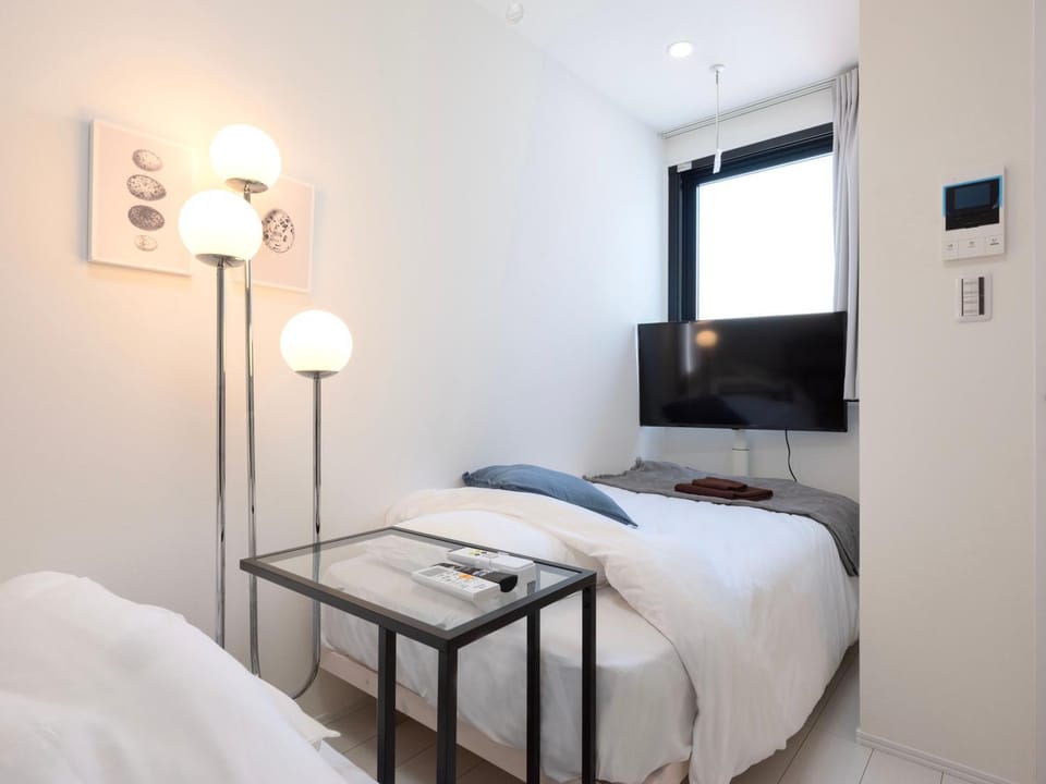 Bed, TV and multimedia