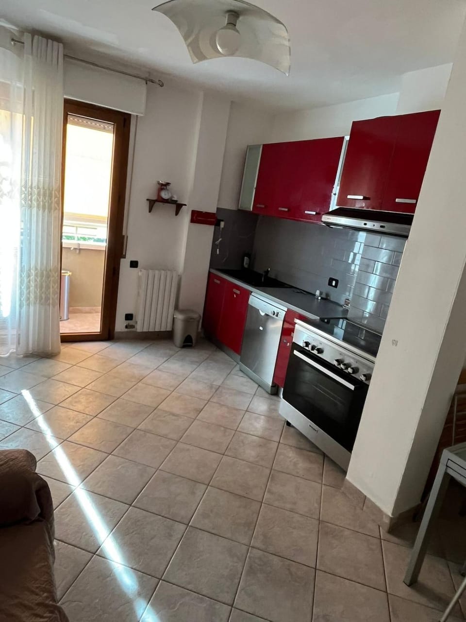 Kitchen or kitchenette, oven, stove