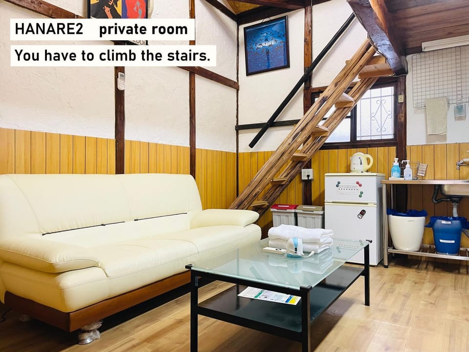 Living room, Photo of the whole room
