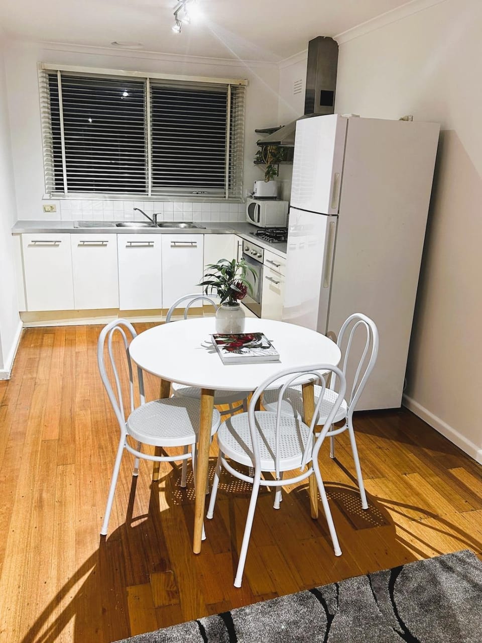 Chadstone Charm Apartment in City of Monash