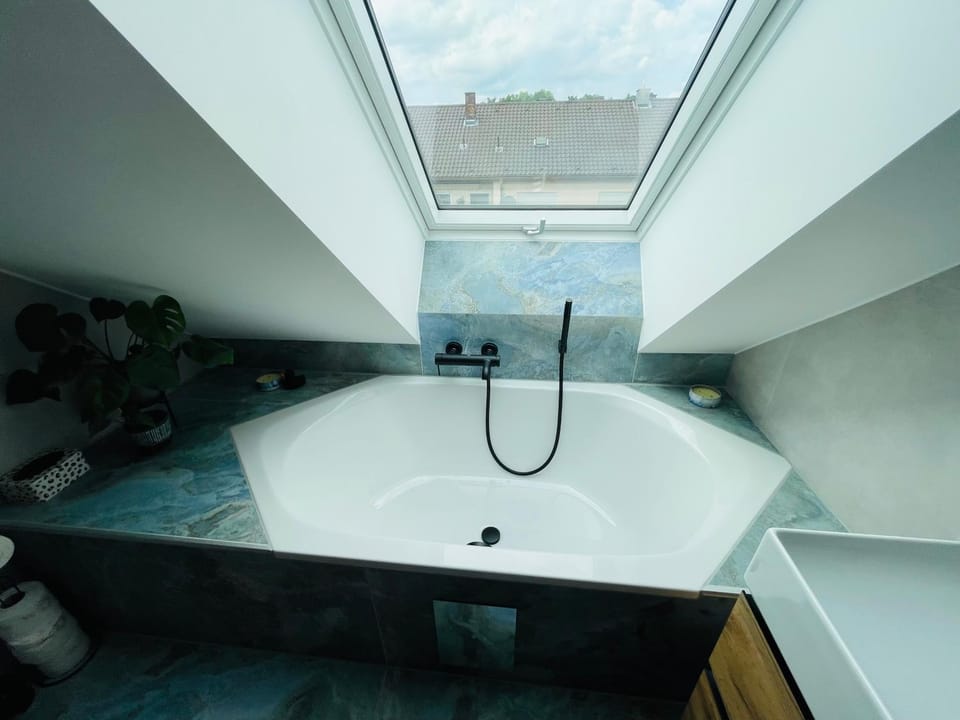 Bathroom, Bath