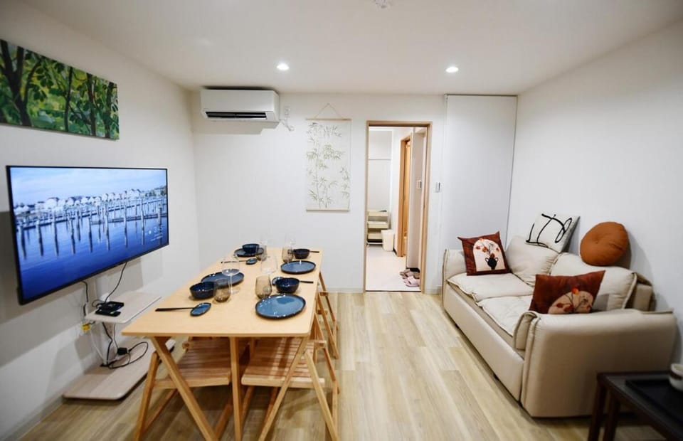 和居竹 2LDK 可住5人 步行30s商店街 地铁直达难波心斋桥 Villa in Osaka