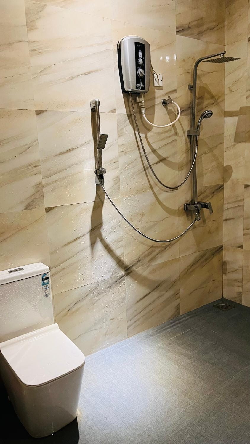 Bathroom, Public Bath