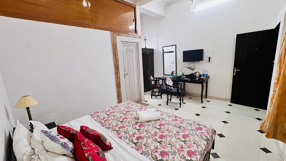 HOTEL SHREE JMM s14 near by Hotel in Gujarat