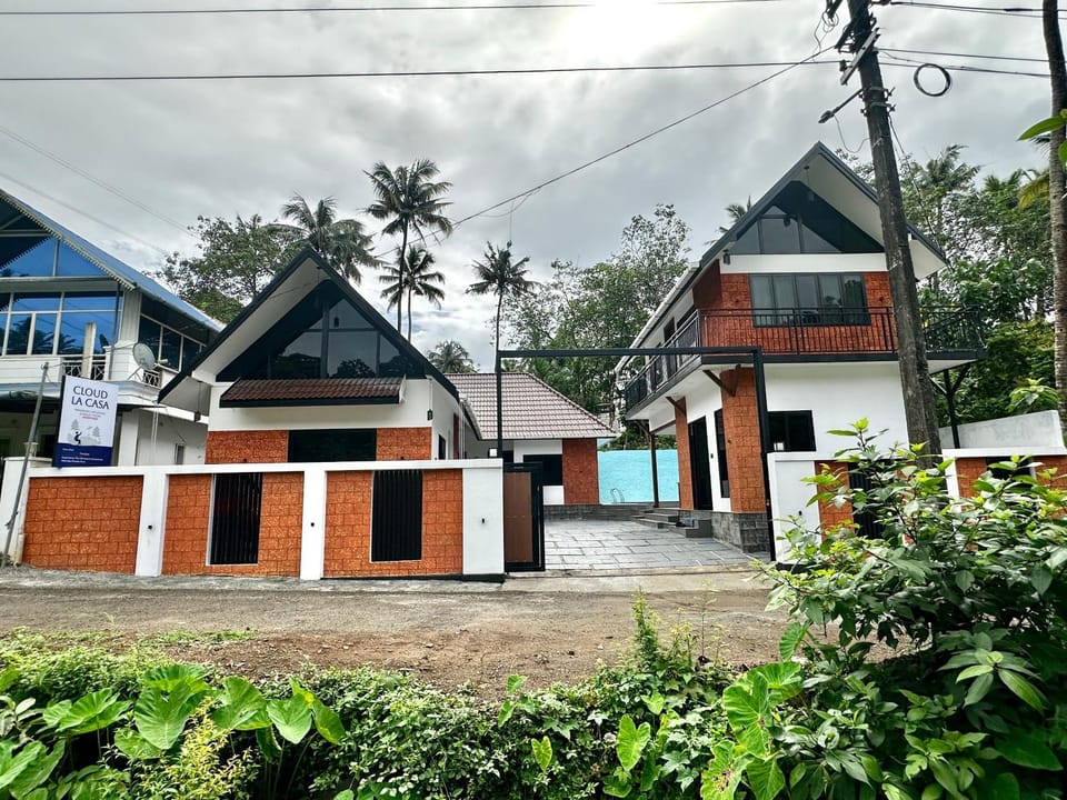 Cloud Lacasa Campground/ 
RV Resort in Kerala