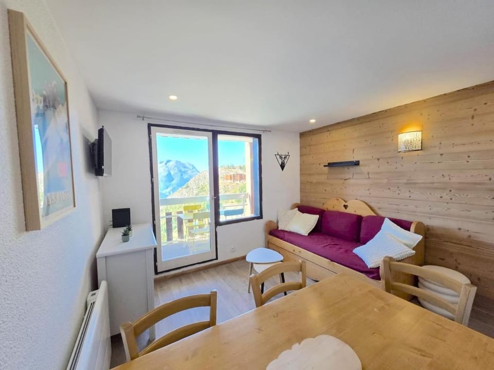 Superbe T3 rénové - Vue imprenable sud Apartment in Huez