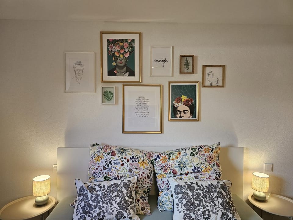 Living room, Bedroom