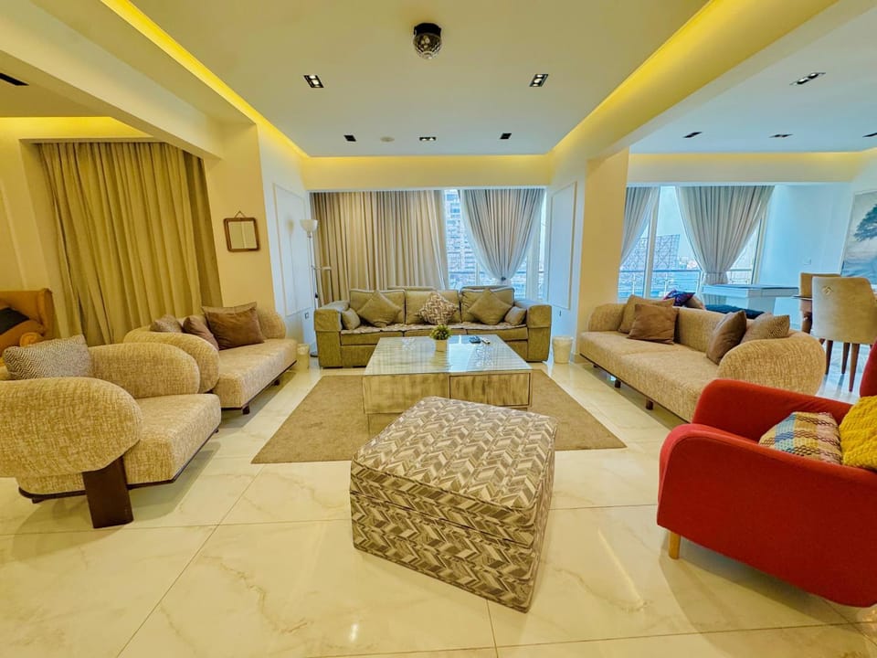 Cairo Skyline Luxury Apartment in Cairo