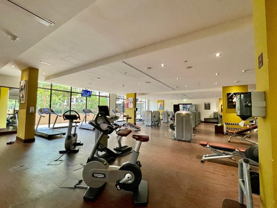Specious 1 Br In Royal Amwaj Residences South Apartment in Dubai