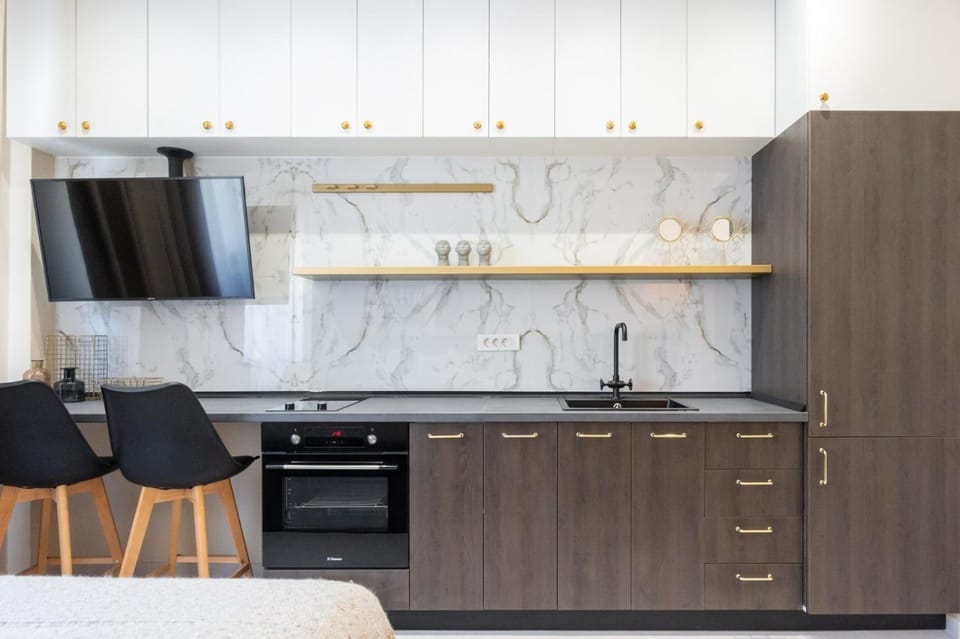 TV and multimedia, Kitchen or kitchenette, minibar, oven, pet friendly, stove