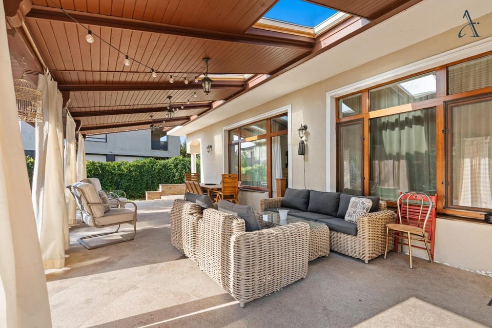 Balcony/Terrace, Balcony/Terrace