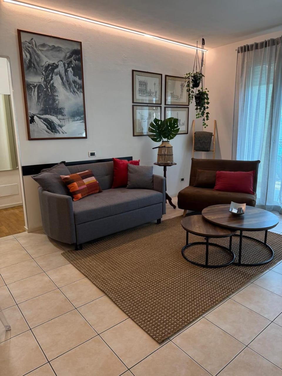 Living room, Seating area