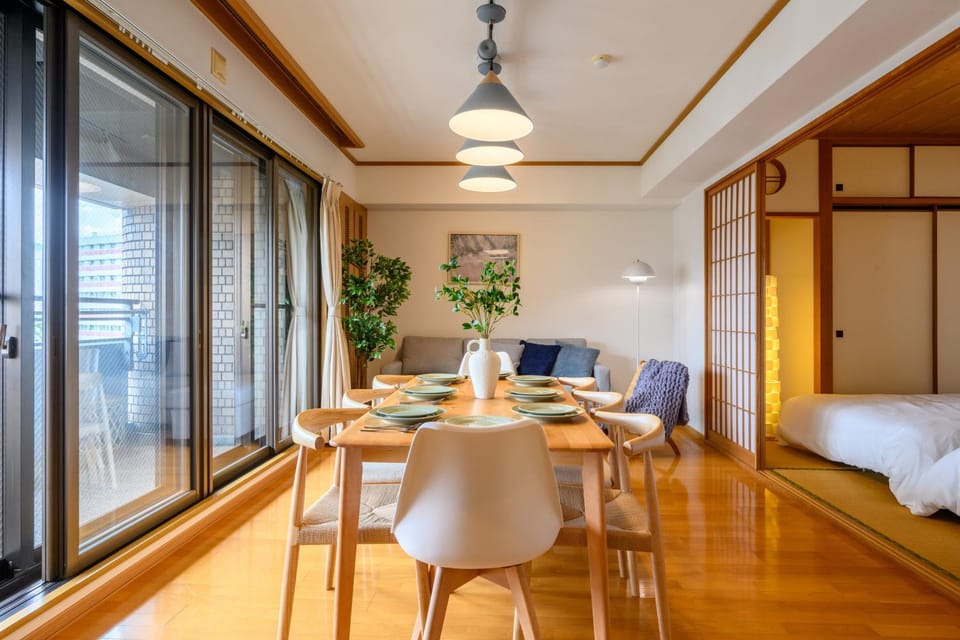 Living room, Dining area