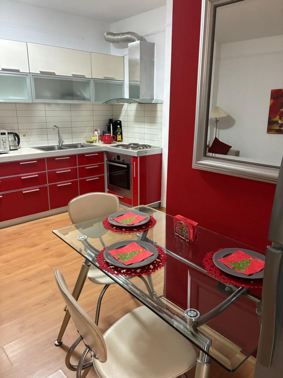 Kitchen or kitchenette, Living room, Seating area, Dining area, oven, stove