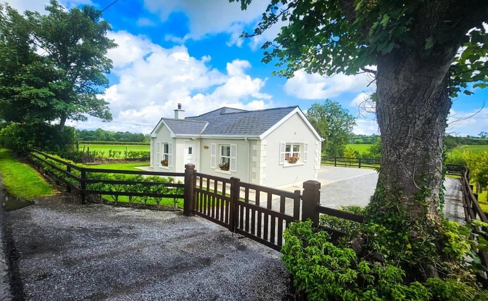 Property building, Garden, Garden view