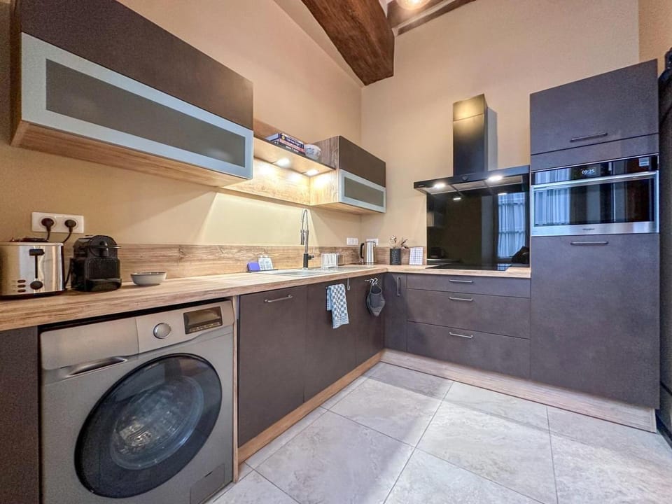 L'Atelier Nova Apartment in Chartres