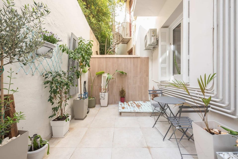 Patio, Seating area, Garden view