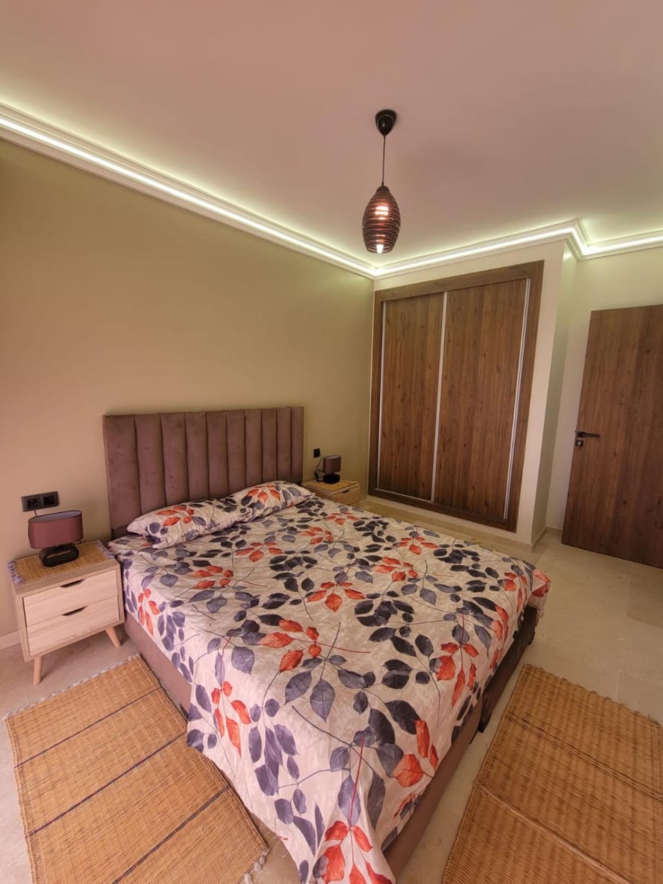 Bed, Bedroom
