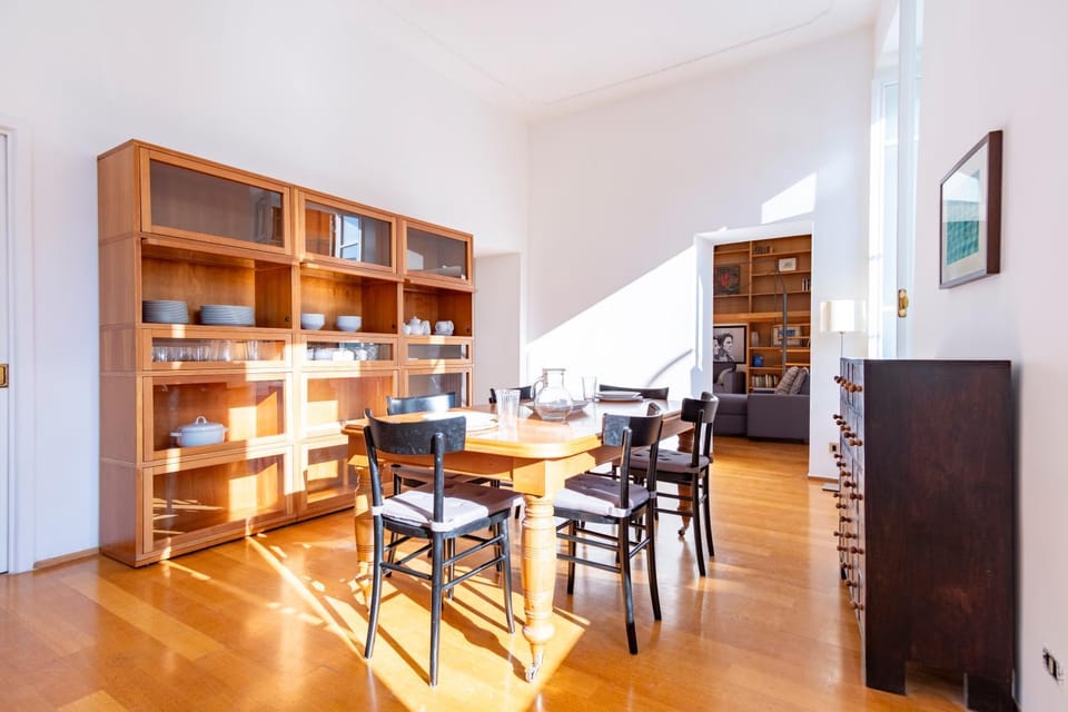 Library, Kitchen or kitchenette, Living room, Seating area, Dining area, hair dresser
