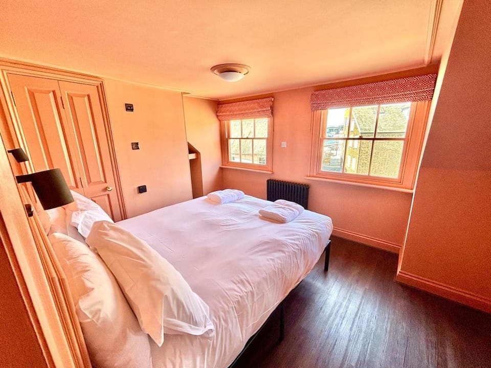 Poole Quay Apartment - Perfect Location - Beatiful Roof Terrace - Free Parking Apartment in Poole