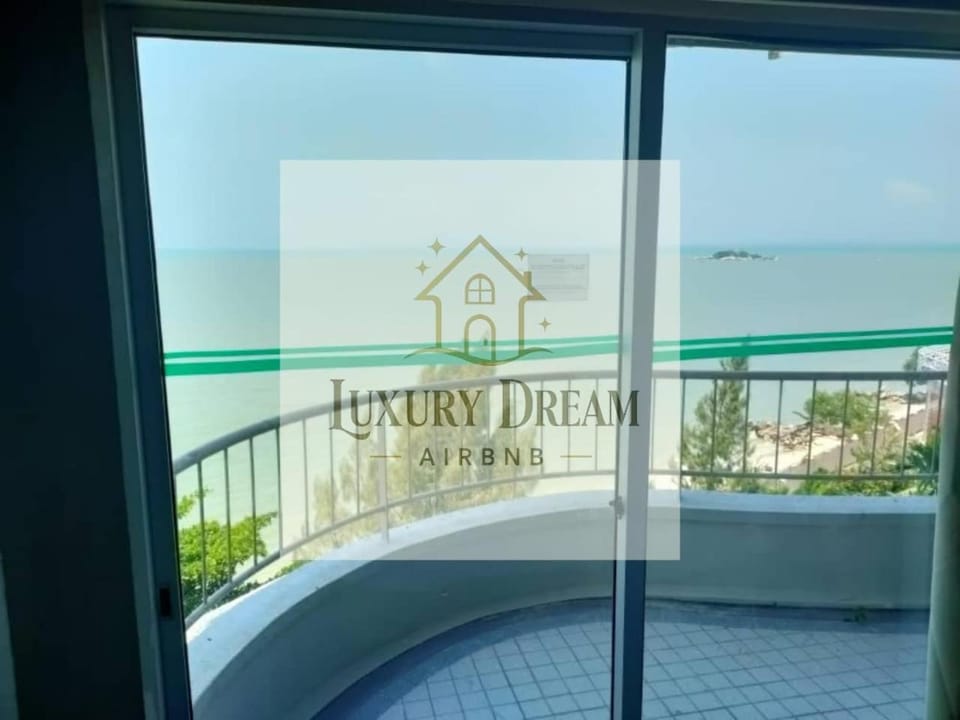 Luxury Dream Seaview Apartment in Tanjung Bungah