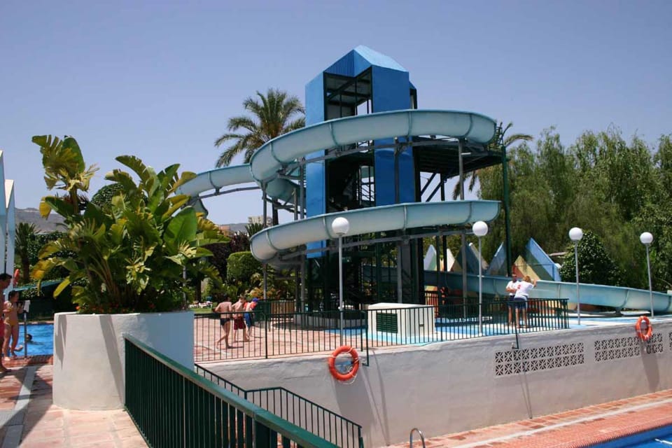 Aqua park, Swimming pool