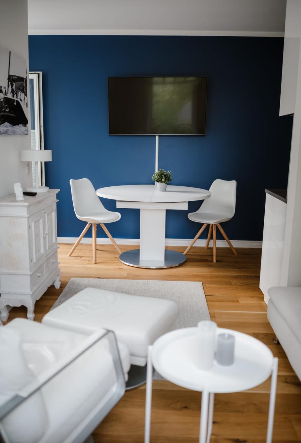 TV and multimedia, Living room, Dining area