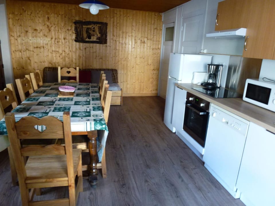 Résidence 105 Rue Plaine - Appartement 4 pièces - 8 personnes MAE-1883 Apartment in Auvergne-Rhône-Alpes