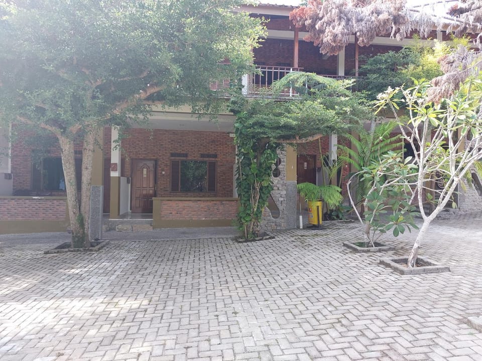 Property building, Garden