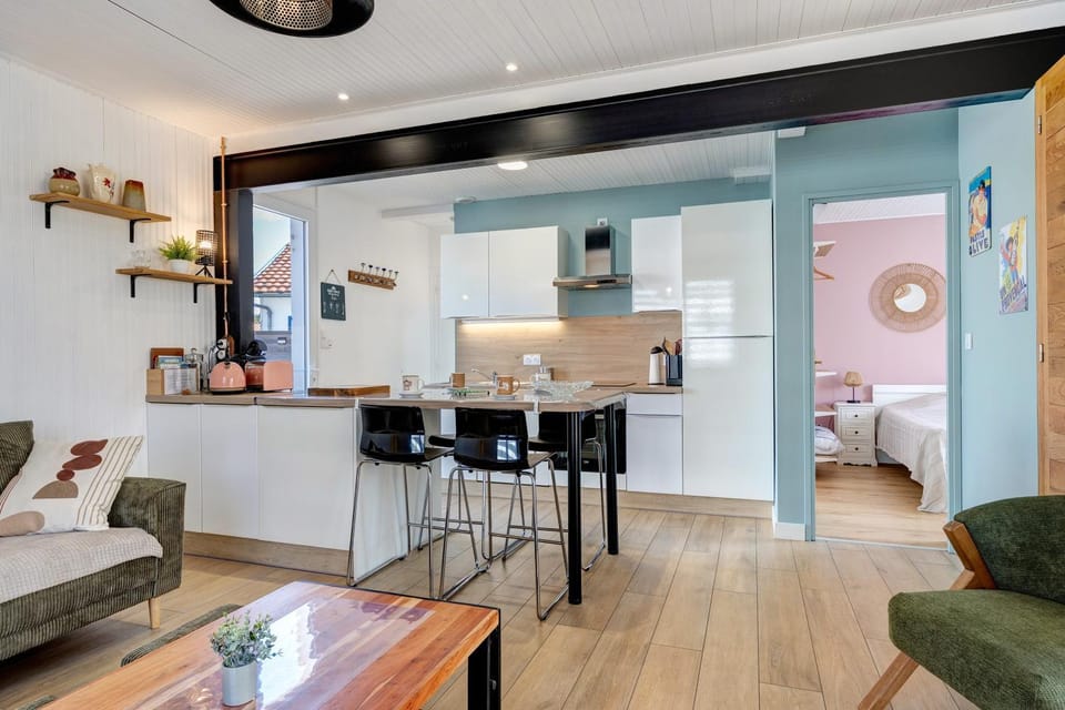 Property building, Living room