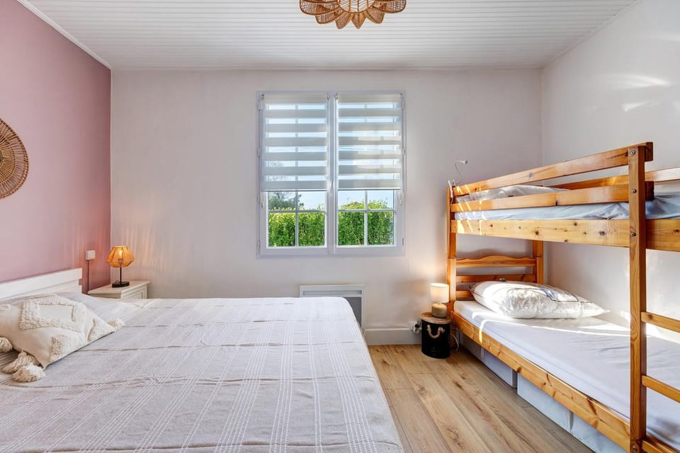Property building, Living room, Bedroom