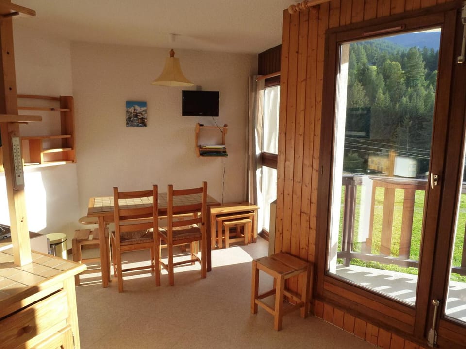Résidence Les Pres Du Bois - Studio coin montagne - 4 personnes MAE-2373 Apartment in Auvergne-Rhône-Alpes